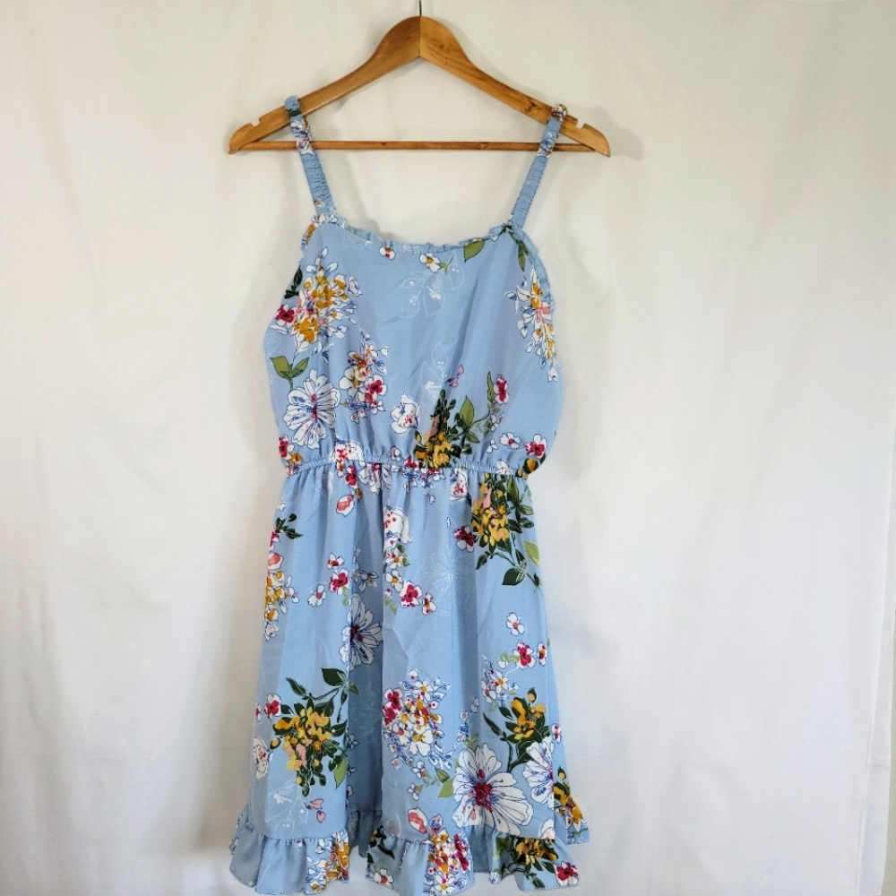 NWT The Vanity Room Floral Mini Dress M